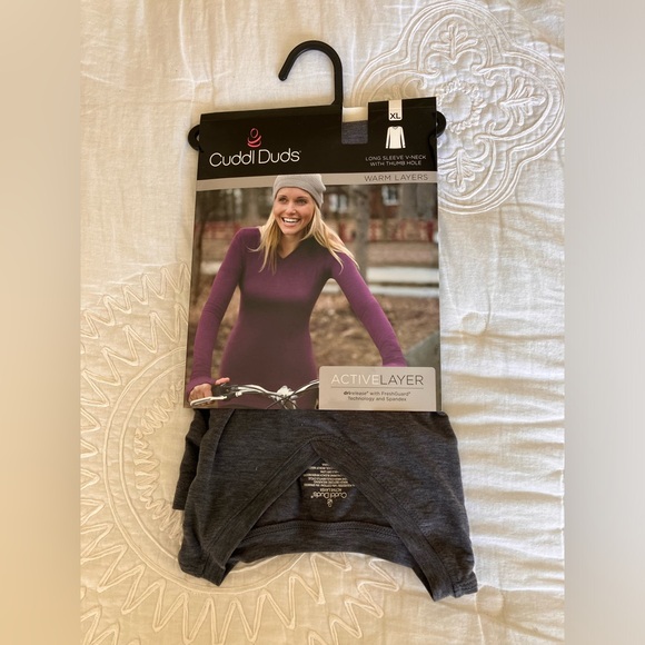 Cuddl Duds Long Sleeve V neck with thumbhole XL Gray - Picture 3 of 3